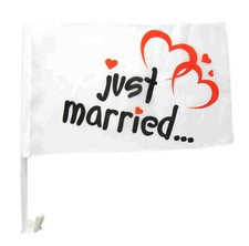 Autofahne Just Married Herzen