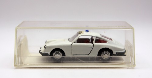 Schuco modellauto 825 porsche - 825,