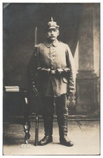 XX1900/ Soldat mit Pickelhaube und Gewehr Foto AK  1. Weltkrieg