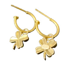 CHANEL Creolen Gold Swing