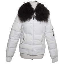 Miss Nickelson, Winterjacke