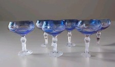 6 blaue Sektschalen