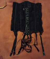 Unterbrustkorsett mit Strapse, Gr. 5 XL, Breite ca 36 cm geschlossen. Ca.72 cm o