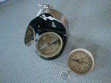 RS0519-106: 2 Kompasse 1x