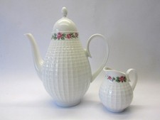 Eschenbach Bavaria Rosen-Motiv Relief Porzellan Kaffeekanne Kanne +Milchkännchen