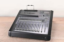 Roland M-200i 32-Channel Live