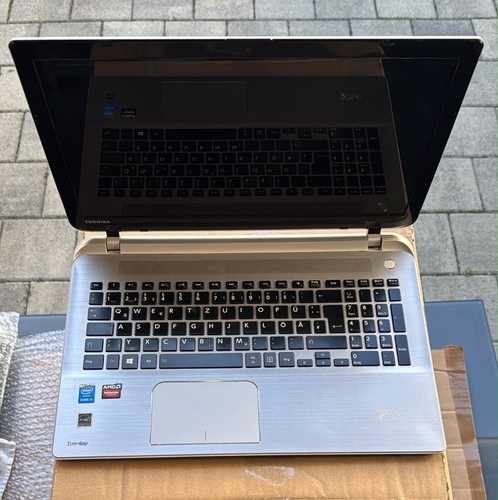 Toshiba satellite s50 - s50, screen