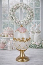 Osterei mit Fuß Brokant Rosa