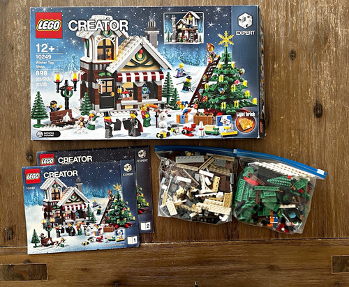 Lego creator 10249 winter toy - lego,