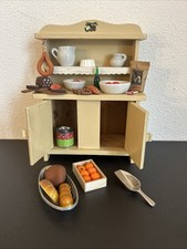 Alter Küchenschrank für Puppenküche mit Zubehör Höhe:21 cm Breite:16 cm