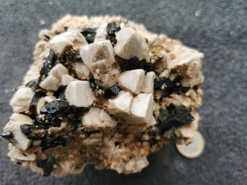 Rauchquarzstufe feldspat - m.,