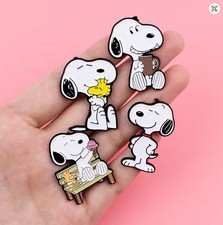 Snoopy Peanuts Pin