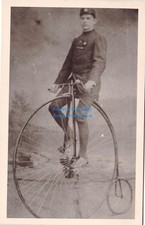 Foto-AK Mann auf Fahrrad um