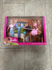 Barbie & Stacie mit Pferd /