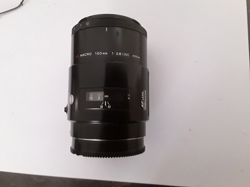 Minolta 100 mm - af, /