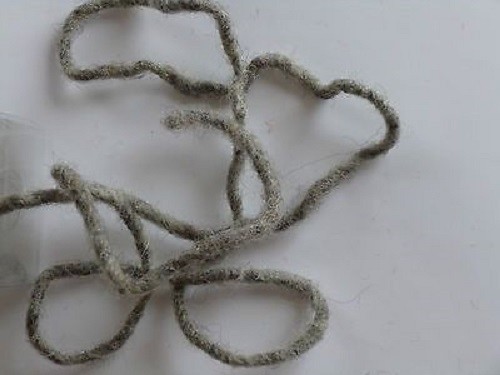 Filzwolle 3m - 1m, (0,40euro)