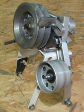 Umlenkung Wellenantrieb Tragschrauber mit Halterung, Riemenscheibe und Spannroll