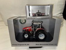 L.C.N Sondermodell Massey Ferguson 8S285- Beursmodell Agritoy 1:32 mit Bumper