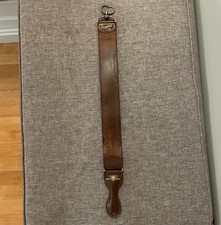 Antikes Leder Muschel Pferd