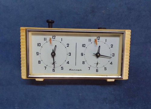 Vintage soviet ussr yantar - vintage,
