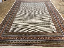 Wunderschöne Sarough Mir