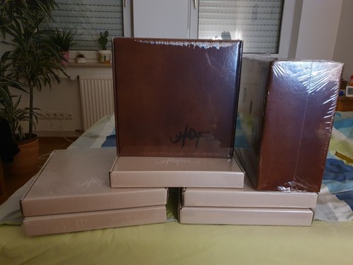 Travis scott utopia box topia - utopia,