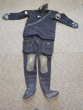 Bare Pro Komprimierter Neopren Trockentauchanzug