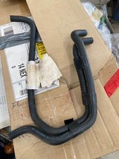 CHRYSLER TOWN UND COUNTRY DODGE CARAVAN GRAND CARAVAN ÖLKÜHLERSCHLAUCH 04546239