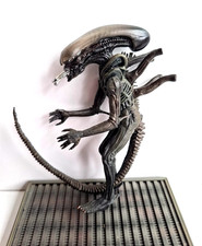 Konami Figur ALIENS Alien Warrior Xenomorph  McFarlane Movie Maniacs Neca Giger