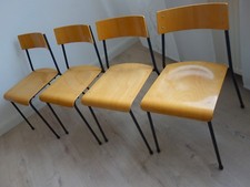 4 STÜHLE Stapelstuhl