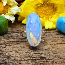 Milchig Opal Edelstein 925