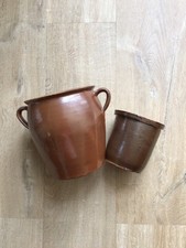 2 alte Tontöpfe