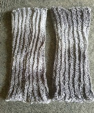 Warme Beinstulpen GRAU WEIß