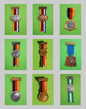 9 Medaillen Orden Plaketten Volkswandern Volkslauf Volksmarsch 1972-1974 Nr. 06