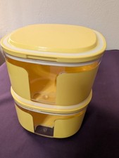 2x Tupperware Skyline