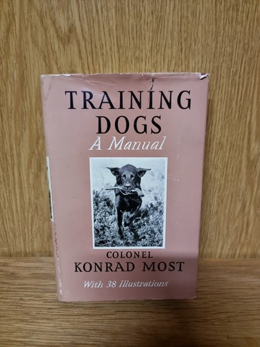 Training dogs manual - training, a