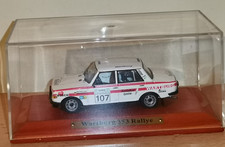 Top Rarität Atlas Wartburg 353 Rallye DDR PKW 1:43 auf Holzsockel in PC Vitrine