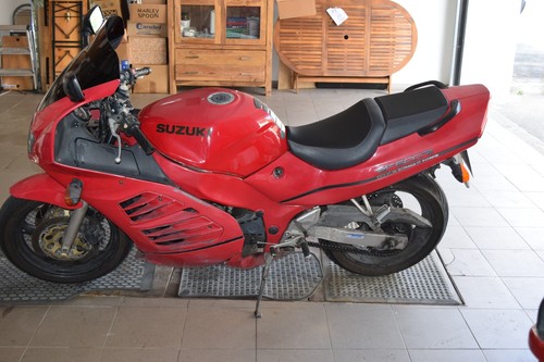 Suzuki 600 r - suzuki,