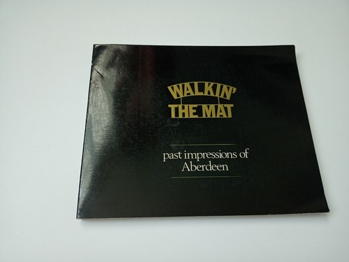 Walkin the mat past - walkin',