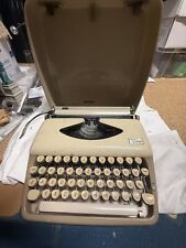Reise/Schreibmaschine aus den 60er  TRIUMPH Tippa
