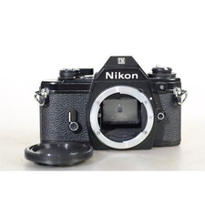 Nikon EM Spiegelreflexkamera - Body - Kamera - Analoges Gehäuse 