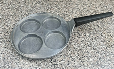 Antike Eierpfanne Schneckenpfanne aus DDR Zeiten/ Aluminium