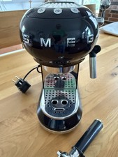 Smeg ECF01 Schwarz Espressomaschine