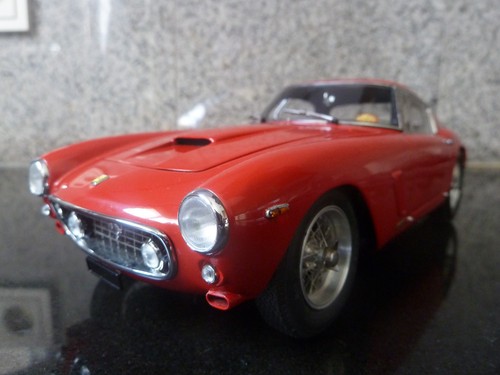 Rare cmc ferrari 250 gt - 1:18,