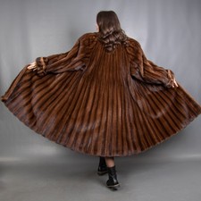 7417 GLAMOURÖSER ECHTER SAGA ROYAL NERZ MANTEL PELZ SWINGER SEHR LANG WUNDERSCHÖN GR. L