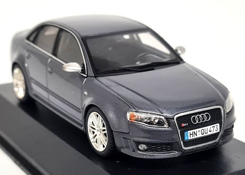 Minichamps audi rs4 4 2 - minichamps,