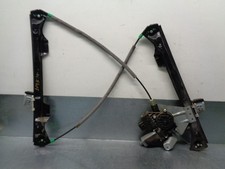 0130821948 FENSTERHEBER VORNE