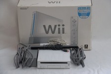 nintendo wii konsole mit Controller, 4 Akkus und Ladestation