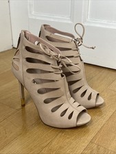 GUESS Highheel Nude mit Cut