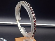 Eleganter Armreif für Damen